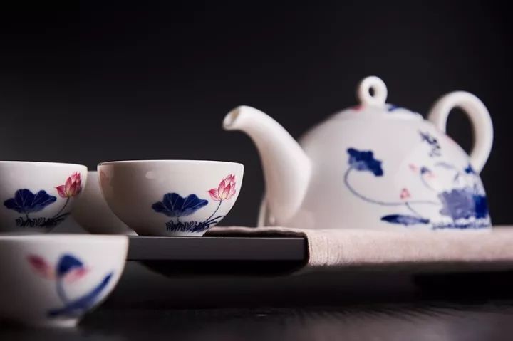 玛戈隆特 骨瓷 MD 斗彩荷花品悦高档骨瓷茶具套装