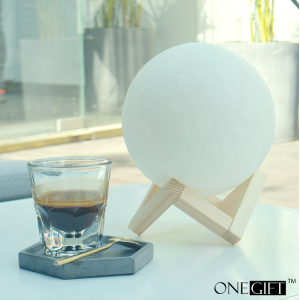 ONEGIFT创意3D打印月球灯简约led台灯个性定制创意生日礼物